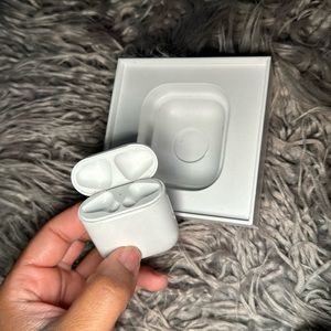 Airpods First Gen Charging Case and Box ONLY